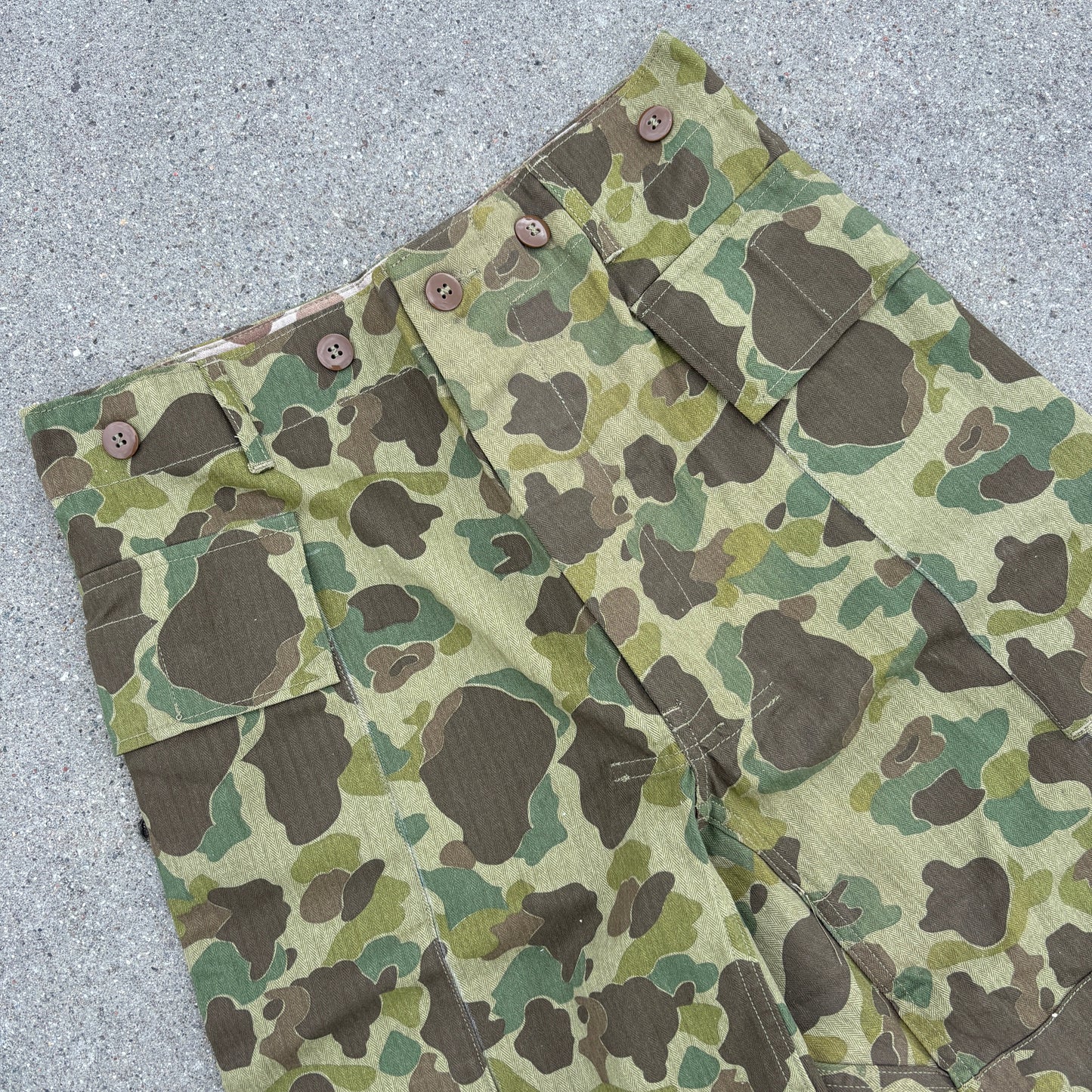 Bermuda Cargo Frogskin Shorts