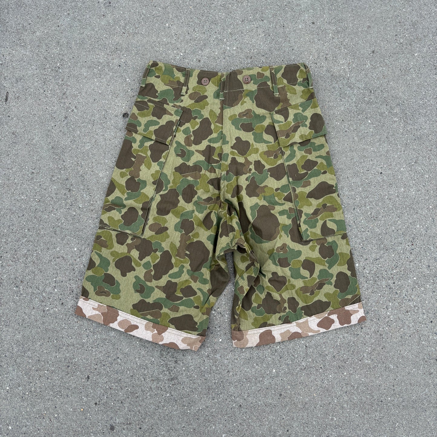 Bermuda Cargo Frogskin Shorts