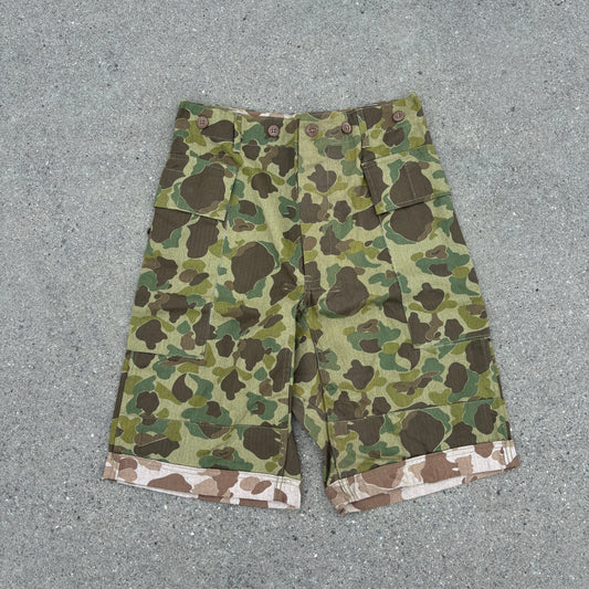 Bermuda Cargo Frogskin Shorts