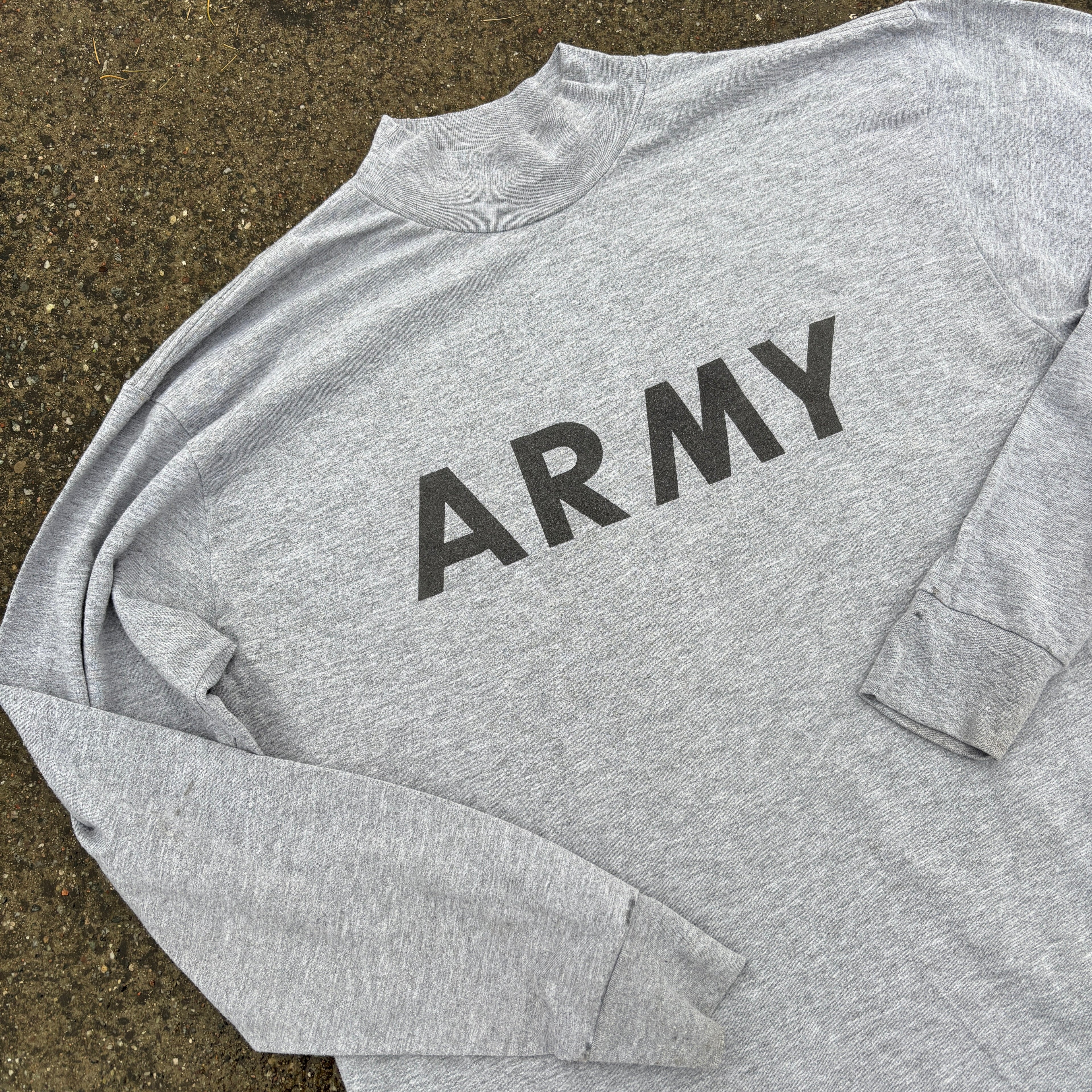 Vintage 80's U.S Army Longsleeve